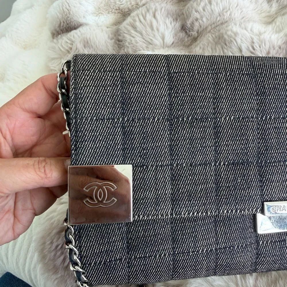 Chanel Chocolate Bar Chain Flap Shoulder/ Clutch Bag - Picture 7 of 15